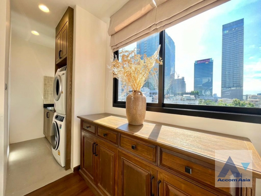 7  3 br Townhouse for rent and sale in Silom ,Bangkok BTS Saint Louis AA38225