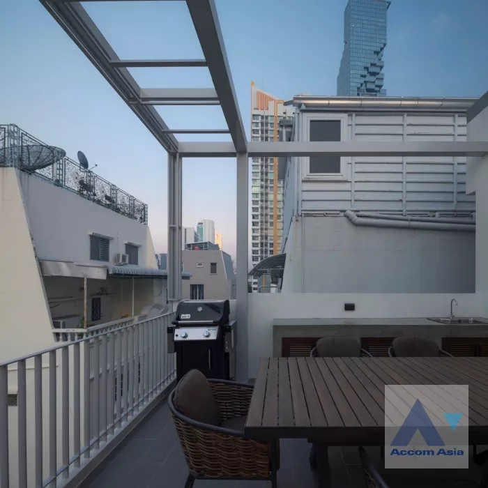 19  3 br Townhouse For Rent in silom ,Bangkok BTS Saint Louis AA38225