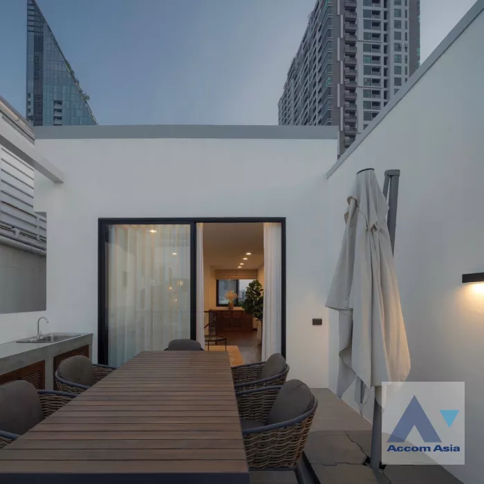 4  3 br Townhouse For Rent in silom ,Bangkok BTS Saint Louis AA38225