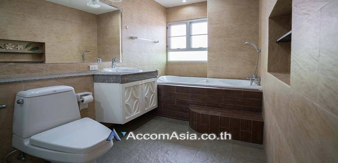 28  5 br House for rent and sale in Sukhumvit ,Bangkok BTS Nana 95245