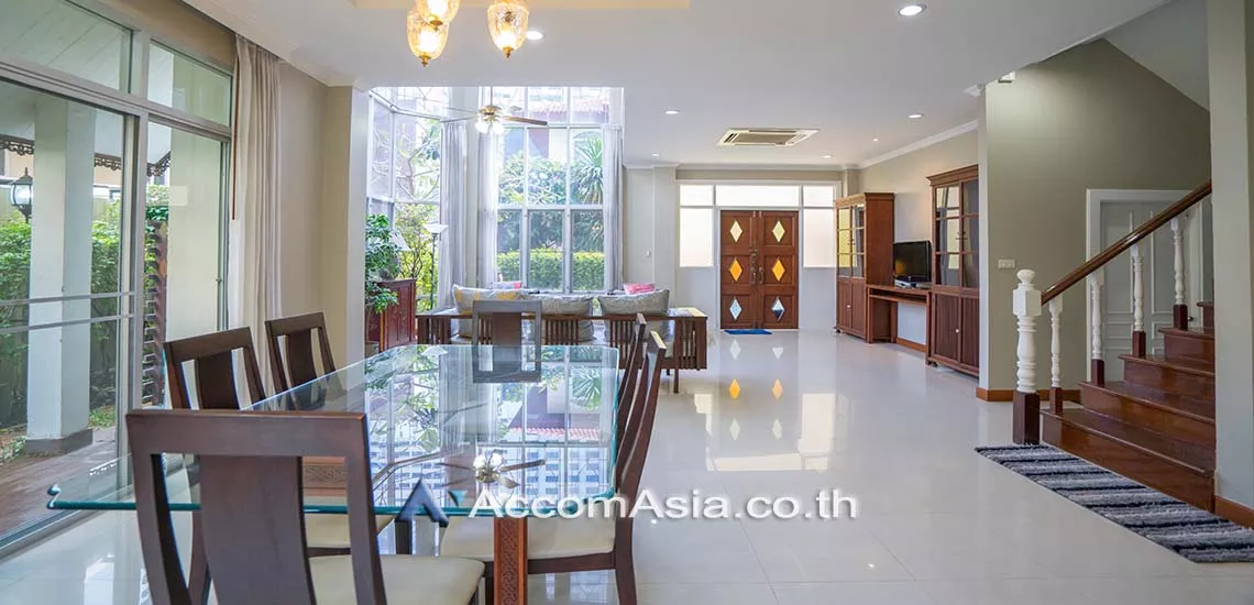 9  5 br House For Rent in sukhumvit ,Bangkok BTS Nana 95245