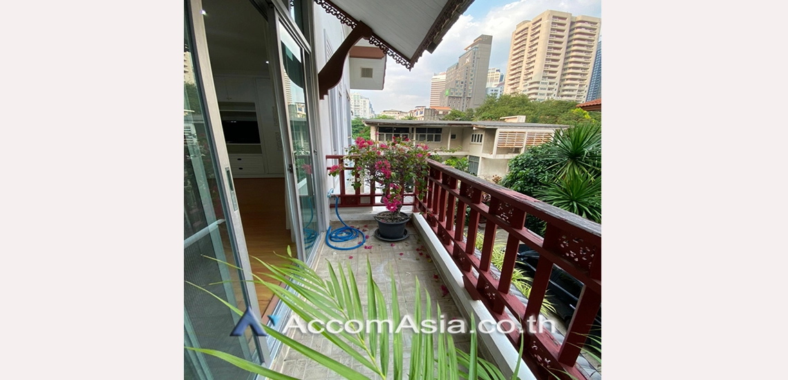 30  5 br House for rent and sale in Sukhumvit ,Bangkok BTS Nana 95245