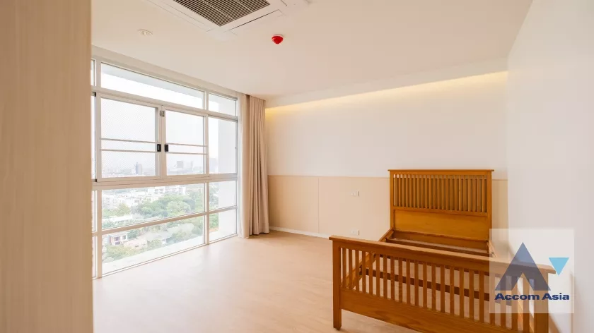 11  3 br Condominium For Rent in Sukhumvit ,Bangkok BTS Ekkamai at La Cascade AA38232