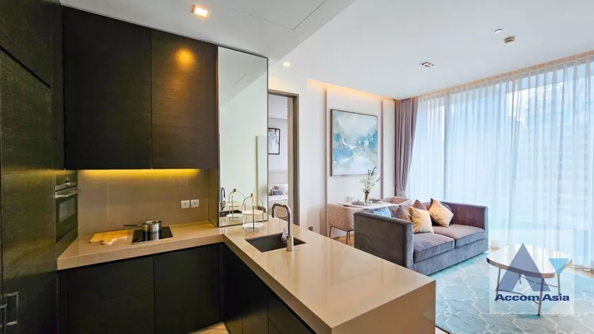 13  1 br Condominium For Rent in Silom ,Bangkok MRT Lumphini at Saladaeng One AA38233