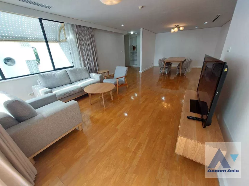 4  3 br Apartment For Rent in Sathorn ,Bangkok BTS Sala Daeng - MRT Lumphini at Children Dreaming Place - Garden AA38238