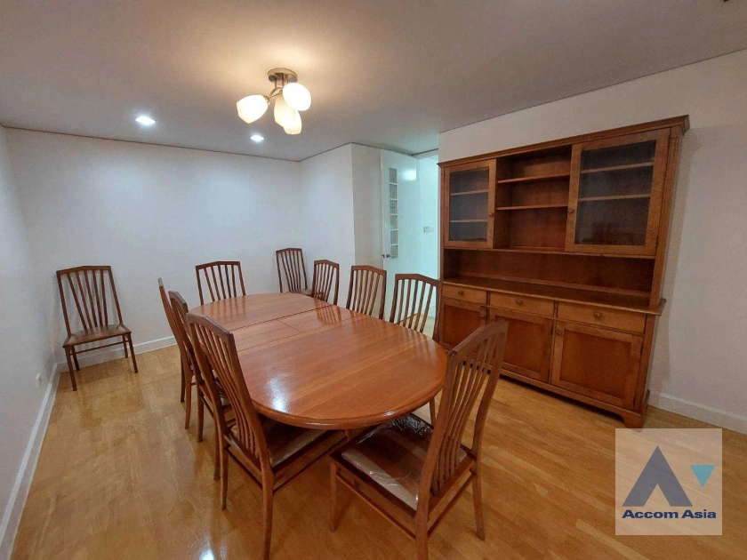  1  4 br Apartment For Rent in Sathorn ,Bangkok BTS Sala Daeng - MRT Lumphini at Children Dreaming Place - Garden AA38239