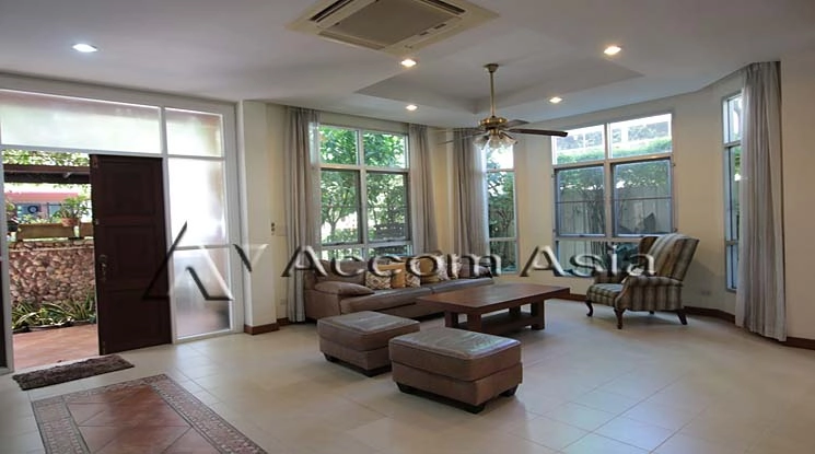  1  3 br House For Rent in Sukhumvit ,Bangkok BTS Nana 95246