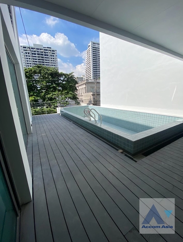 Private Swimming Pool |  4 Bedrooms  House For Rent in Sukhumvit, Bangkok  near BTS Thong Lo (AA38256)