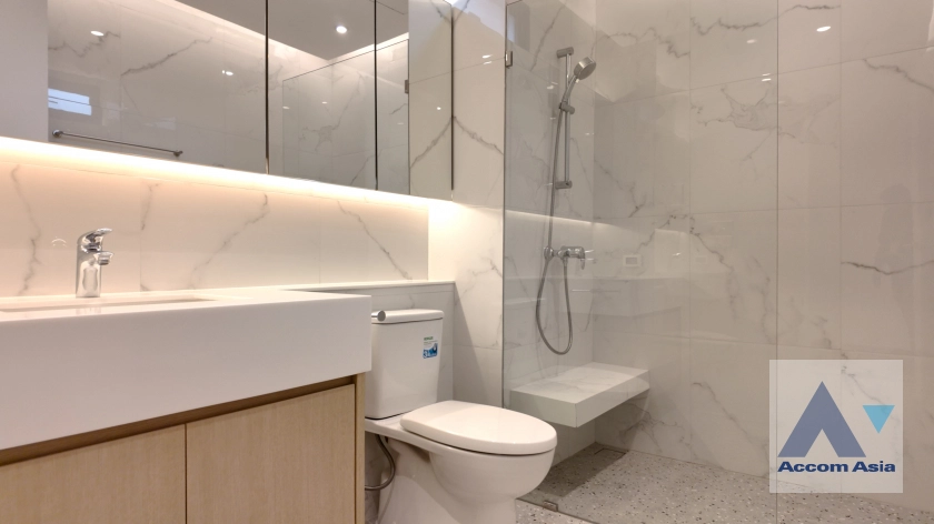 20  4 br House For Rent in Sukhumvit ,Bangkok BTS Thong Lo AA38256