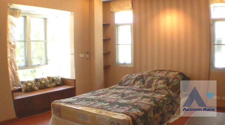 9  3 br House for rent and sale in Sukhumvit ,Bangkok BTS Nana 95248