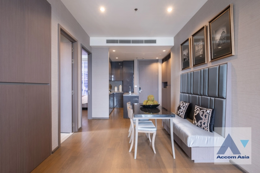 7  3 br Condominium For Sale in Silom ,Bangkok BTS Surasak at The Diplomat Sathorn AA38281