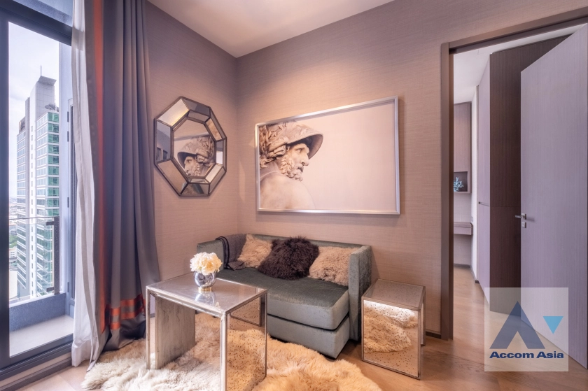 6  3 br Condominium For Sale in Silom ,Bangkok BTS Surasak at The Diplomat Sathorn AA38281