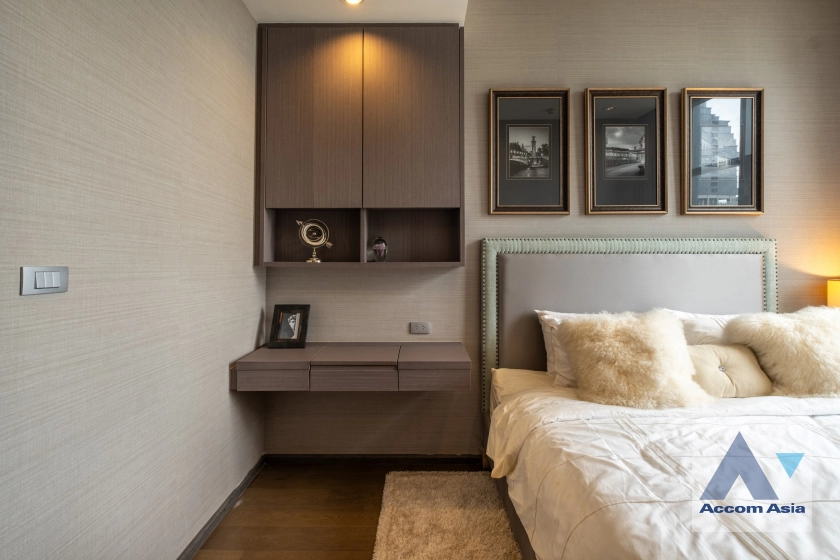 10  3 br Condominium For Sale in Silom ,Bangkok BTS Surasak at The Diplomat Sathorn AA38281