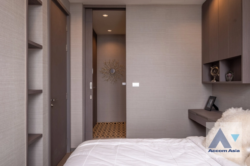 12  3 br Condominium For Sale in Silom ,Bangkok BTS Surasak at The Diplomat Sathorn AA38281