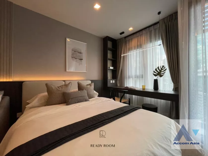 unit 1 Bedroom  Condominium For Rent in Ploenchit, Bangkok  near BTS Ploenchit (AA38316)