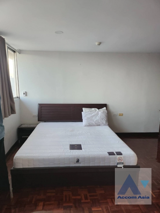 Duplex Condo | Tai Ping Tower Condominium  2 Bedroom for Sale & Rent BTS Ekkamai in Sukhumvit Bangkok