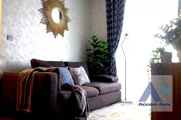  2 Bedrooms  Condominium For Rent & Sale in Phaholyothin, Bangkok  near BTS Ratchathewi (AA38397)