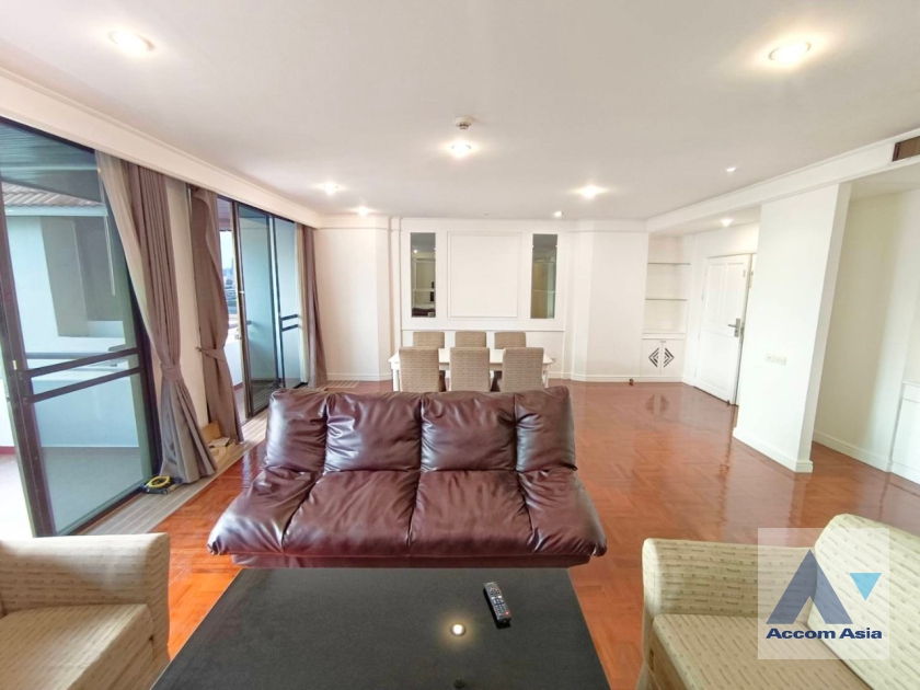 5  3 br Apartment For Rent in Phaholyothin ,Bangkok BTS Ari at Simply Delightful - Convenient AA38436