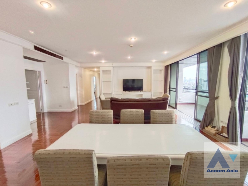 7  3 br Apartment For Rent in Phaholyothin ,Bangkok BTS Ari at Simply Delightful - Convenient AA38436