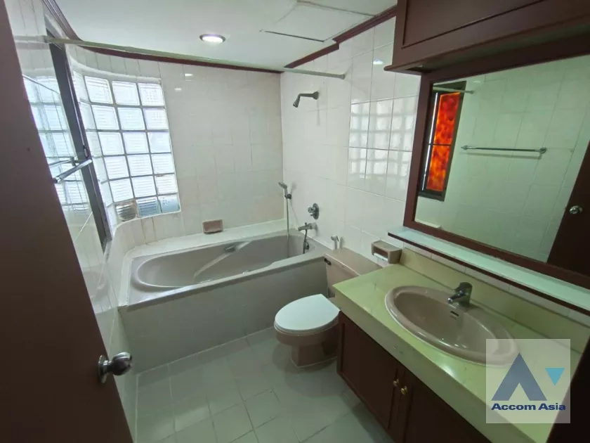 9  3 br Condominium For Rent in Sukhumvit ,Bangkok BTS Asok - MRT Sukhumvit at Windsor Tower AA38438