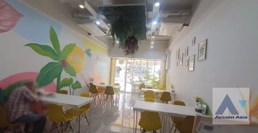 unitHome Office |  4 Bedrooms  Townhouse For Rent in Sukhumvit, Bangkok  near BTS Asok - MRT Sukhumvit (AA38445)