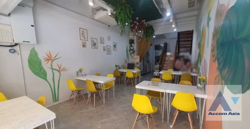 unitHome Office |  4 Bedrooms  Townhouse For Rent in Sukhumvit, Bangkok  near BTS Asok - MRT Sukhumvit (AA38445)