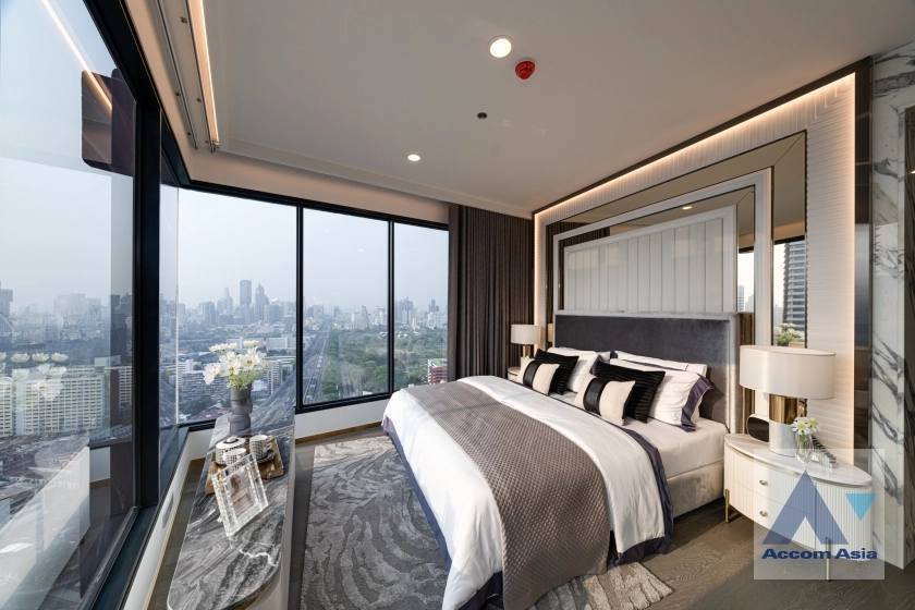 Fully Furnished, Penthouse |  3 Bedrooms  Condominium For Sale in Sukhumvit, Bangkok  near MRT Khlong Toei (AA38452)