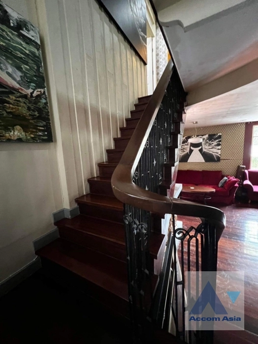 10  House For Rent in Sukhumvit ,Bangkok BTS Thong Lo AA38453