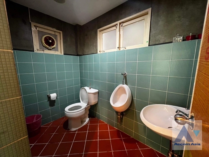 9  House For Rent in Sukhumvit ,Bangkok BTS Thong Lo AA38453