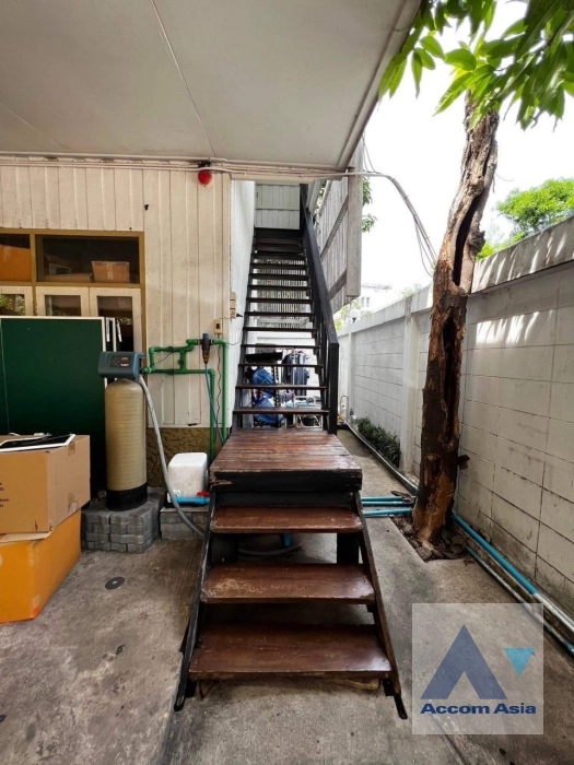 16  House For Rent in Sukhumvit ,Bangkok BTS Thong Lo AA38453