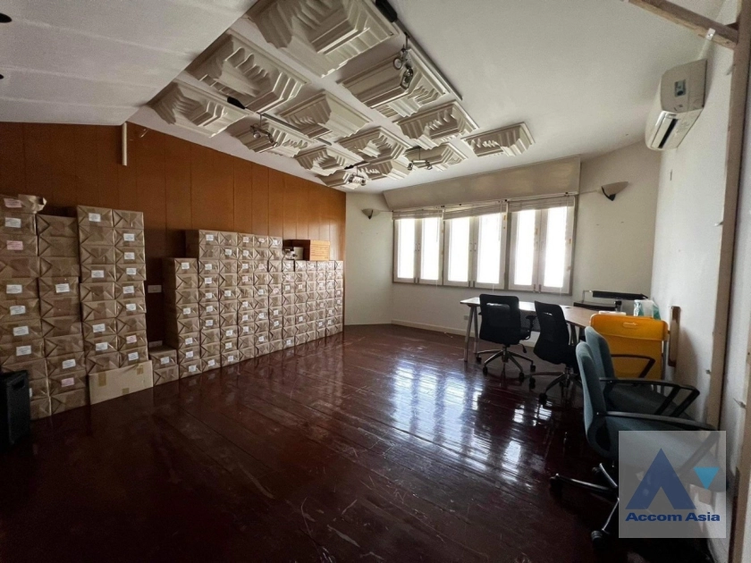 7  House For Rent in Sukhumvit ,Bangkok BTS Thong Lo AA38453