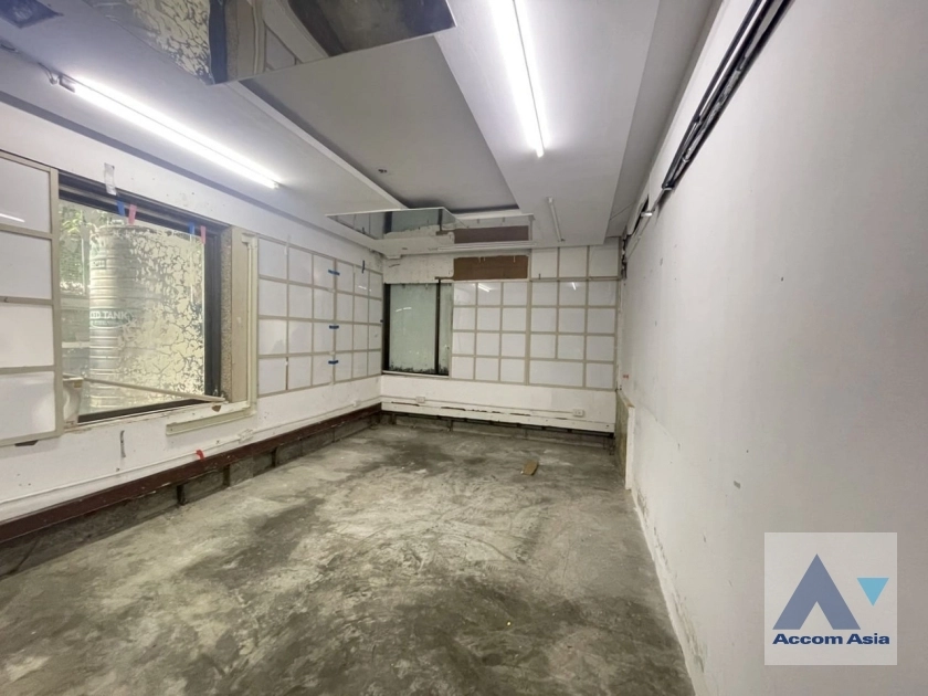 9  House For Rent in Sukhumvit ,Bangkok BTS Thong Lo AA38454