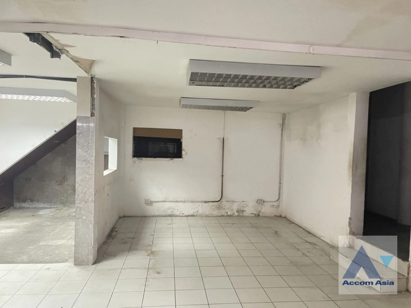 11  House For Rent in Sukhumvit ,Bangkok BTS Thong Lo AA38454