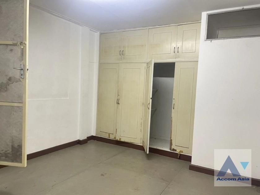 12  House For Rent in Sukhumvit ,Bangkok BTS Thong Lo AA38454