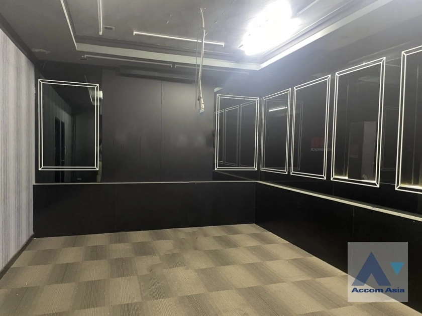 4  House For Rent in Sukhumvit ,Bangkok BTS Thong Lo AA38454