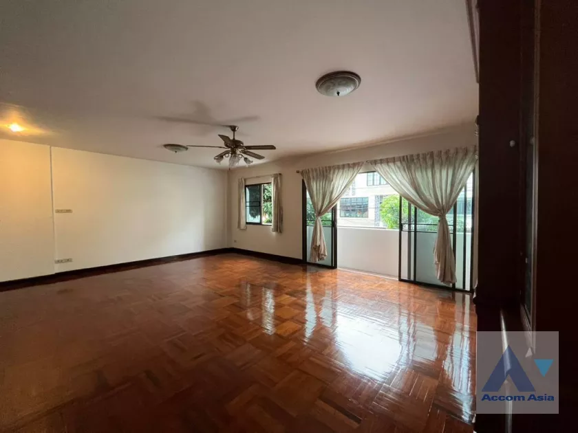 9  1 br Townhouse For Rent in sathorn ,Bangkok  AA38491