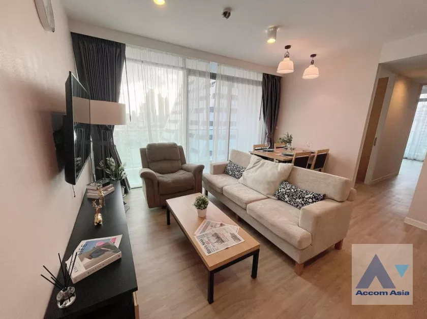  2 Bedrooms  Condominium For Sale in Silom, Bangkok  near BTS Chong Nonsi - MRT Sam Yan (AA38494)