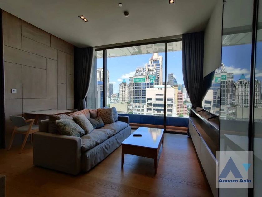 unit 1 Bedroom  Condominium For Rent in Silom, Bangkok  near BTS Sala Daeng (AA38532)