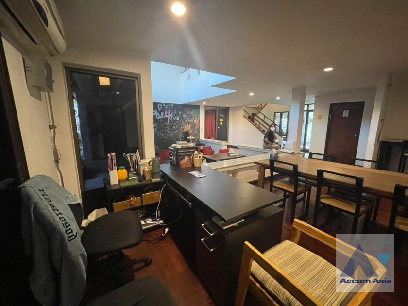 5  8 br House for rent and sale in Lat Phrao ,Bangkok  AA38577