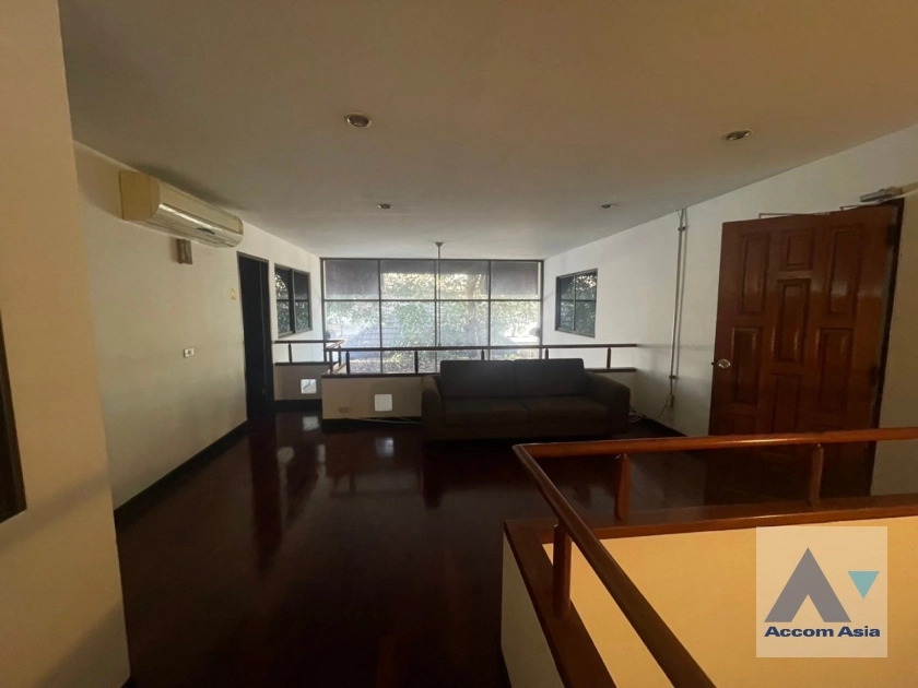 9  8 br House for rent and sale in Lat Phrao ,Bangkok  AA38577