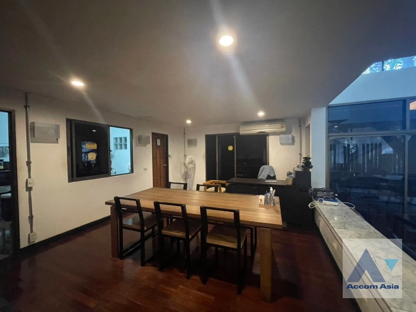 15  8 br House for rent and sale in Lat Phrao ,Bangkok  AA38577