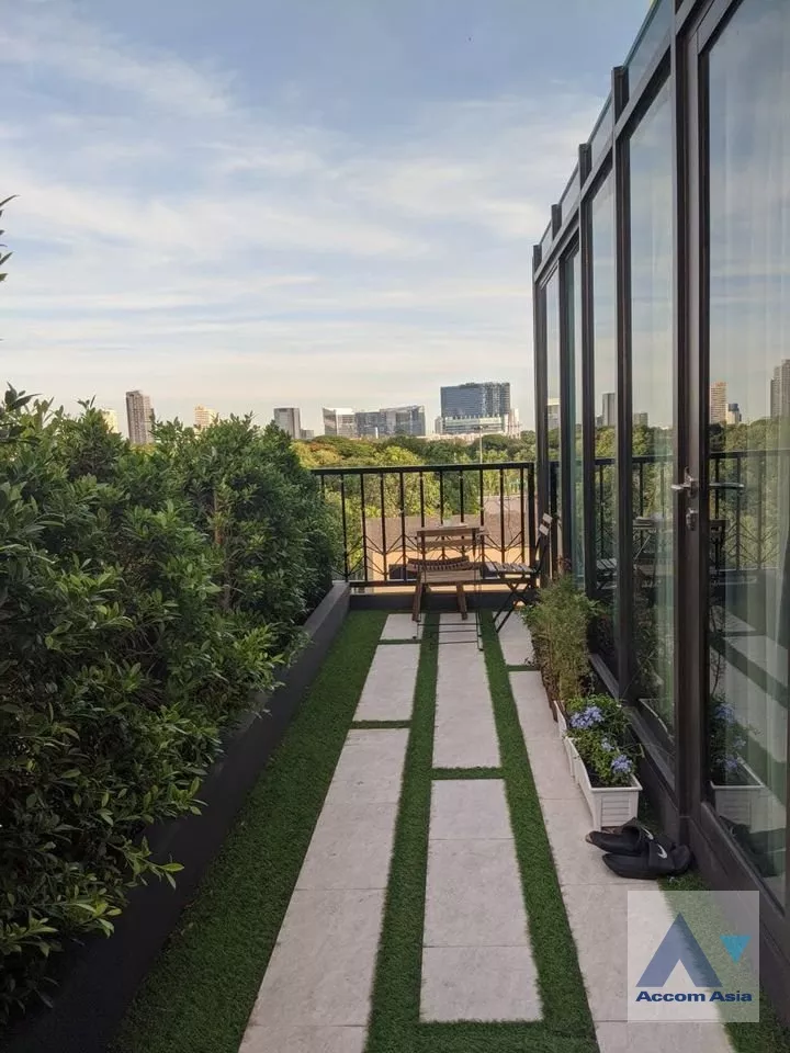 unit 2 Bedrooms  Condominium For Sale in Sukhumvit, Bangkok  near BTS Nana - BTS Asok (AA38578)