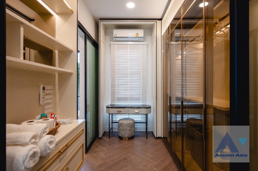 17  4 br House for rent and sale in Latkrabang ,Bangkok ARL Ban Thap Chang at Nantawan Rama 9 New Krungthepkreetha AA38579