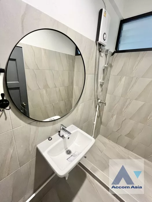 20  2 br Townhouse For Rent in Sukhumvit ,Bangkok BTS Thong Lo AA38590