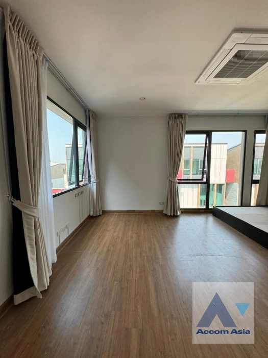 16  3 br House For Rent in Sukhumvit ,Bangkok BTS On Nut at Baan Klang Muang CLASSE Sukhumvit 77 AA38596