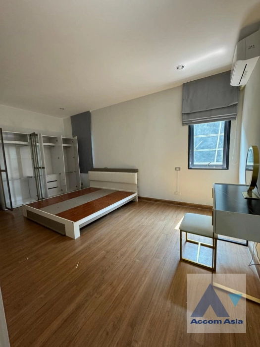 20  3 br House For Rent in Sukhumvit ,Bangkok BTS On Nut at Baan Klang Muang CLASSE Sukhumvit 77 AA38596