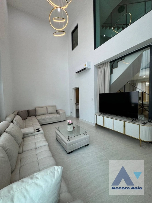  1  3 br House For Rent in Sukhumvit ,Bangkok BTS On Nut at Baan Klang Muang CLASSE Sukhumvit 77 AA38596