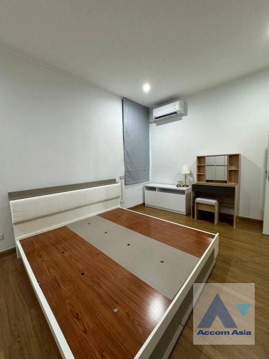 21  3 br House For Rent in Sukhumvit ,Bangkok BTS On Nut at Baan Klang Muang CLASSE Sukhumvit 77 AA38596