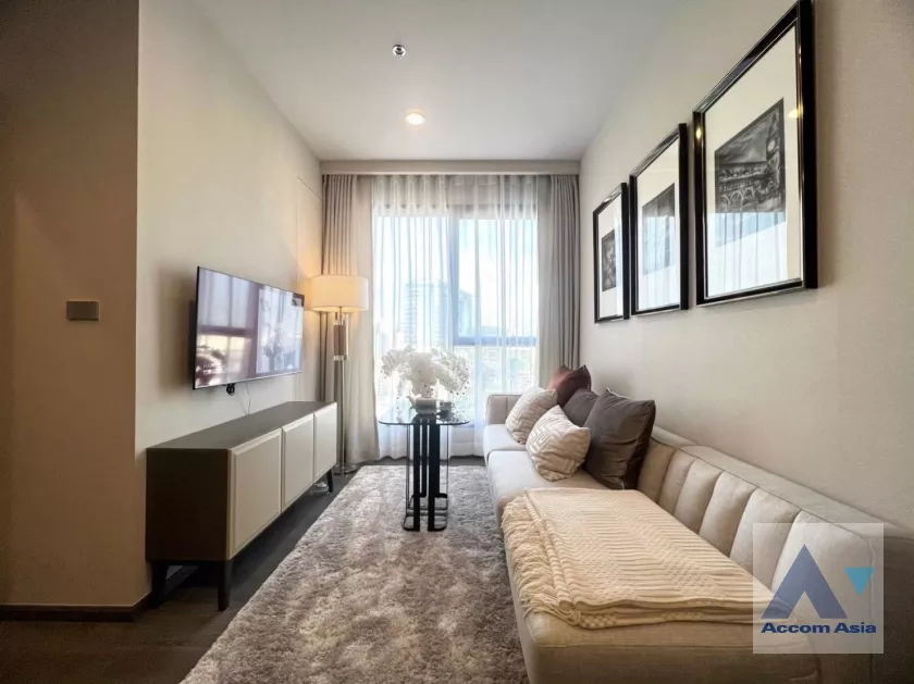  1 Bedroom  Condominium For Sale in Sukhumvit, Bangkok  near MRT Khlong Toei (AA38601)