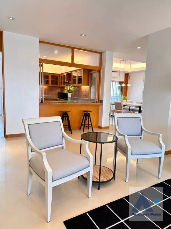 4  3 br Apartment For Rent in Sathorn ,Bangkok MRT Lumphini at Living with natural AA38603